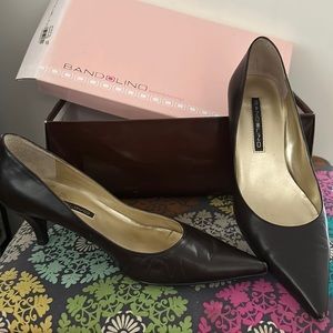 Bandolino BDBerry Dark Brown Leather Pumps